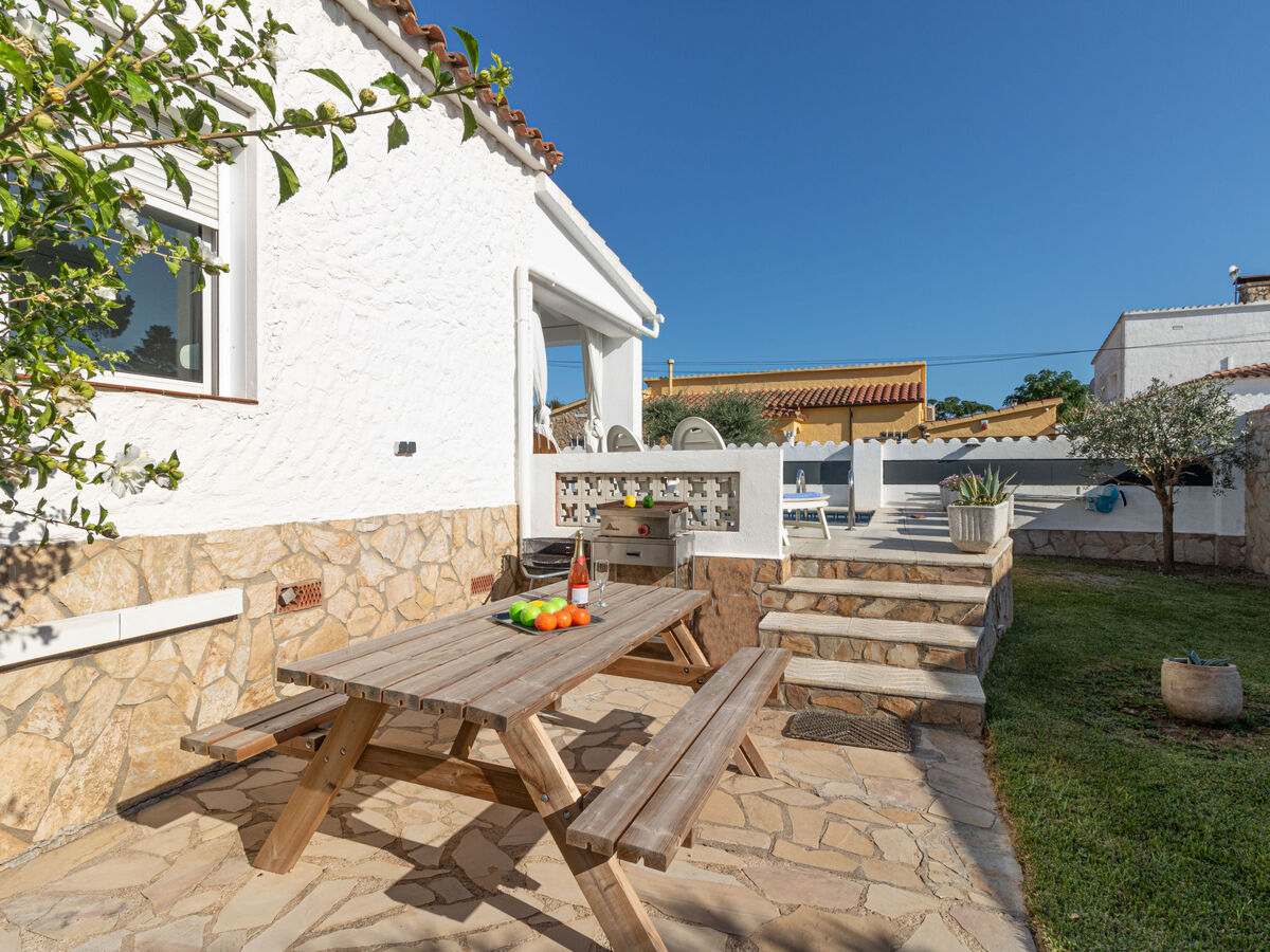Montgri – Maison 3 chambres avec piscine à Empuriabrava - Photo 18