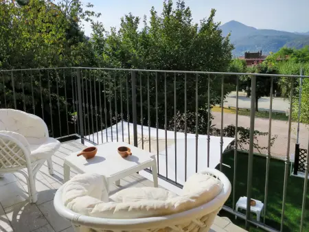 Maison Anna à Luino : 8 pers., balcon et terrasses - Photo 1