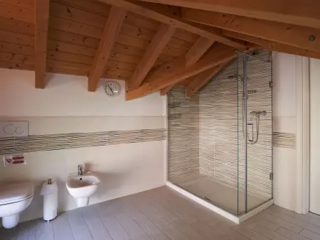 Maison Anna à Luino : 8 pers., balcon et terrasses - Photo 43