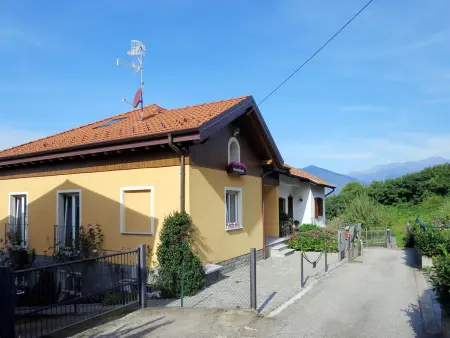 Maison Anna à Luino : 8 pers., balcon et terrasses - Photo 45