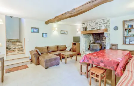 Location Maison 7 personnes à Monthuchon - Photo 1