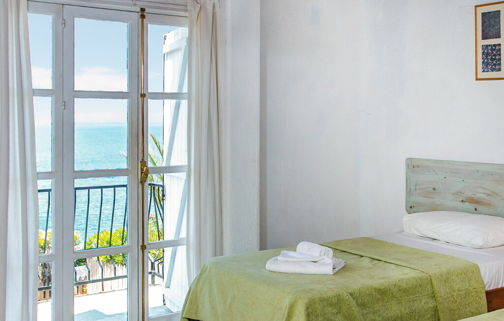 Maison 3 chambres avec piscine à Pomos, vue mer - Photo 9
