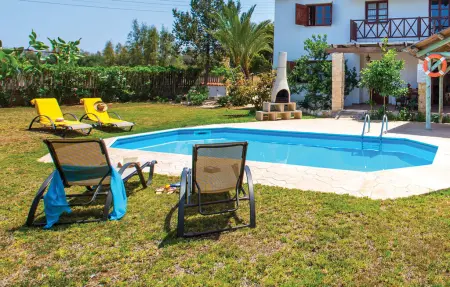 Location Maison 4 personnes à Pomos - Photo 4