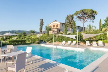 Location maison à Vinci, Ferme entre culture et nature, entre Pise et FLorence avec piscine privée