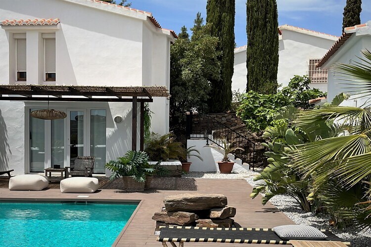 Villa Aurora à Sayalonga : vue mer et piscine privée - Photo 8