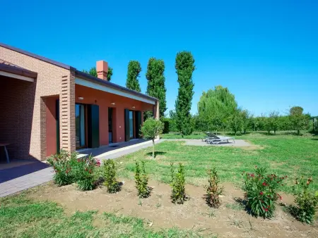 Maison Ca' Del Pioppo à Cavallino, jardin et parking couvert : photo 2