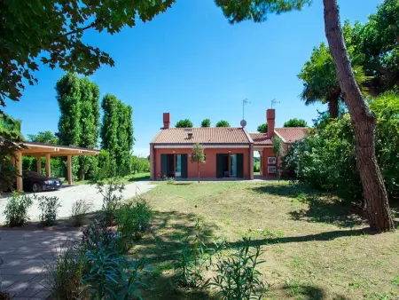Maison Ca' Del Pioppo à Cavallino, jardin et parking couvert : photo 9
