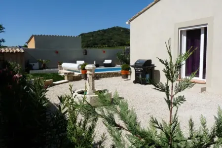 Villa Ollie, Villa Alba : le confort ensoleillé à Lirac - Photo 8