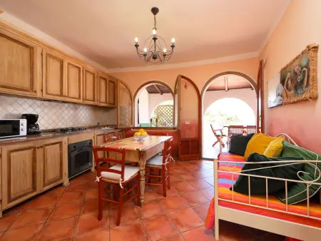Appartement Palme à Isola Rossa, 10 m de la plage : photo 6