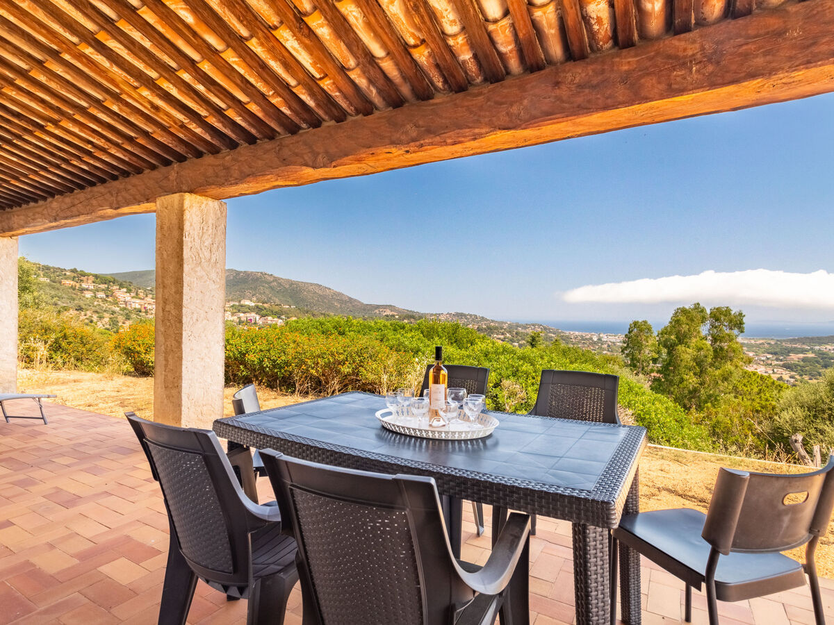 Mont des Roses – Maison 8 pers., terrasse vue mer - Photo 1
