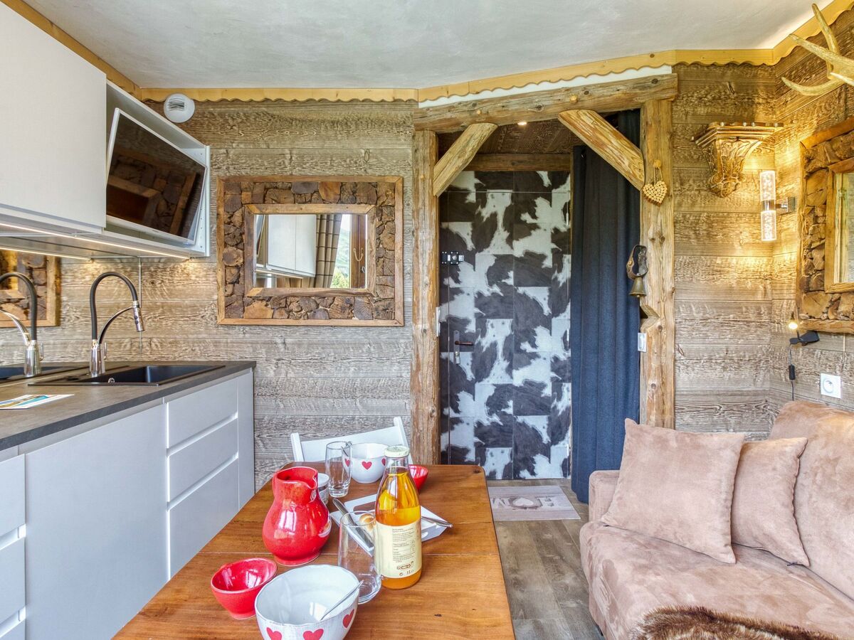 Studio rénové aux Ménuires, 14e étage, vue vallée - Photo 9