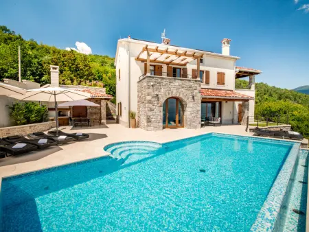 Villa Marone à Lovran : 8 pers, piscine chauffée : photo 3