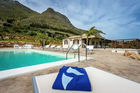 Mari e Monti 8, Maison en Sicile avec Piscine et Jardin - Photo 7