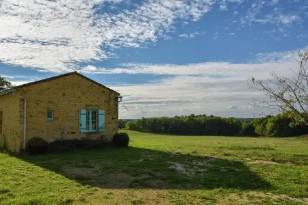 Maison au milieu des champs avec piscine, Belle maison de vacances avec piscine clôturée - Photo 7