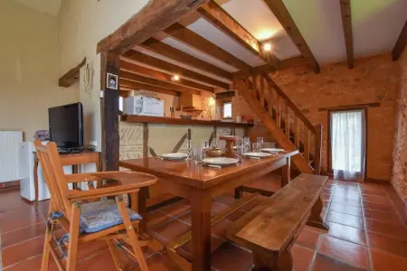 Maison au milieu des champs avec piscine, Belle maison de vacances avec piscine clôturée - Photo 12