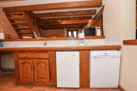 Maison au milieu des champs avec piscine, Belle maison de vacances avec piscine clôturée - Photo 14