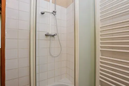 Maison au milieu des champs avec piscine, Belle maison de vacances avec piscine clôturée - Photo 20