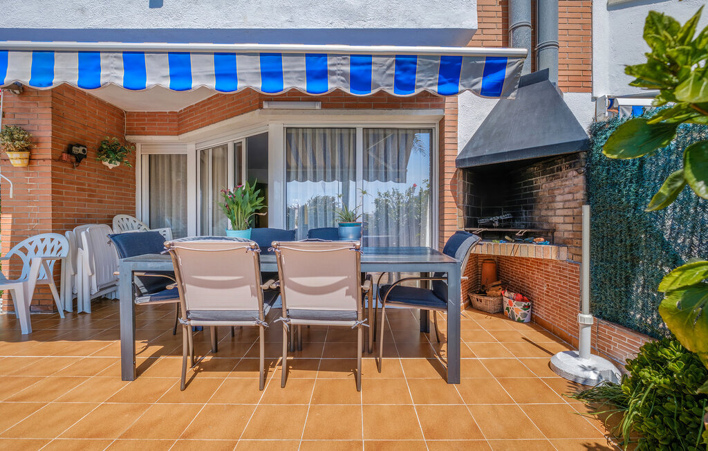 Maison 4 chambres avec piscine privée à Santa Susanna - Photo 2