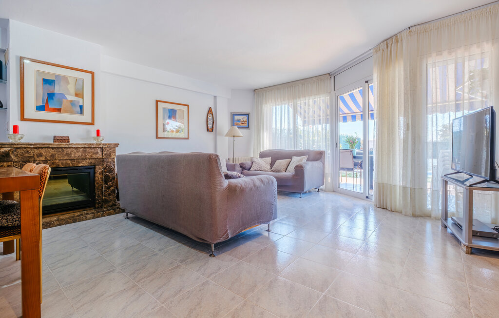 Maison 4 chambres avec piscine privée à Santa Susanna - Photo 3