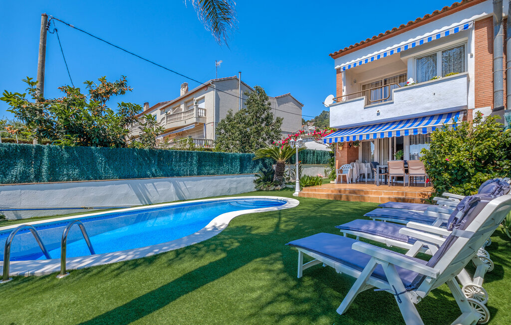Maison 4 chambres avec piscine privée à Santa Susanna - Photo 8