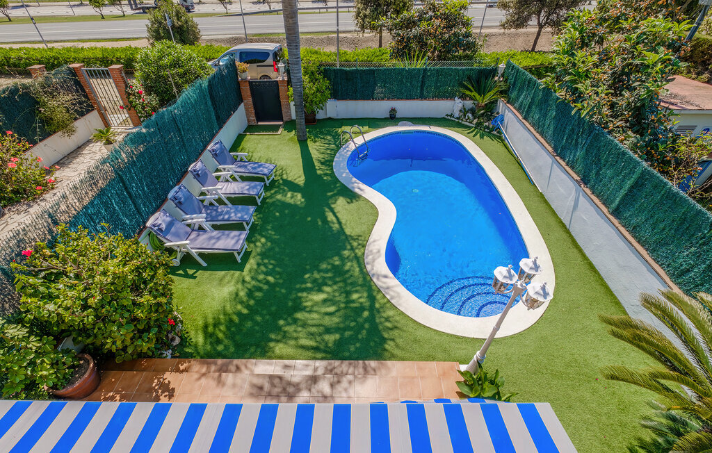 Maison 4 chambres avec piscine privée à Santa Susanna - Photo 11