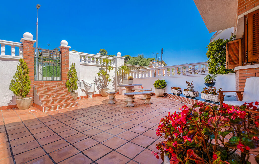 Maison 4 chambres avec piscine privée à Santa Susanna - Photo 12