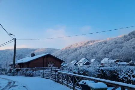 Chalet peupliers – 6 pers., jardin clos aux Ardennes : photo 40