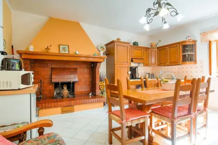La Casa dei Nonni – Maison Chianni avec piscine : photo 10