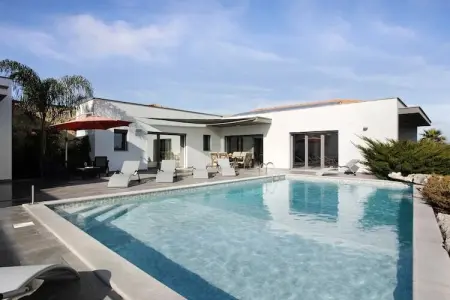 Location villa à Salir de Matos