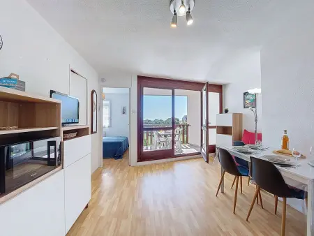 Appartement avec balcon et vue lointaine sur la mer, Vaux-sur-Mer : photo 8