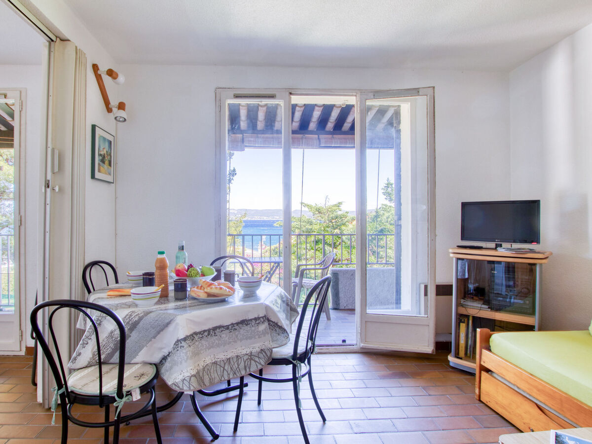 Appartement Les Aigues Marines, terrasse vue mer à La Madrague - Photo 6