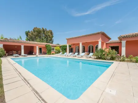 Location villa à Grimaud