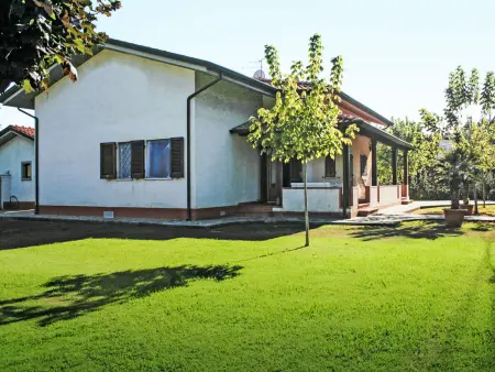 Villa Simonetta à Forte dei Marmi, 1,1 km de la plage : photo 2