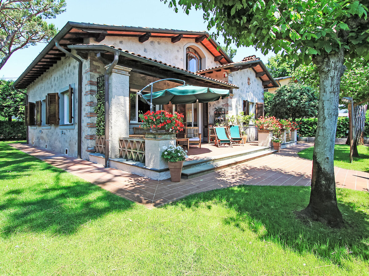 Villa Andrea – Forte dei Marmi, à 340 m de la mer - Photo 1