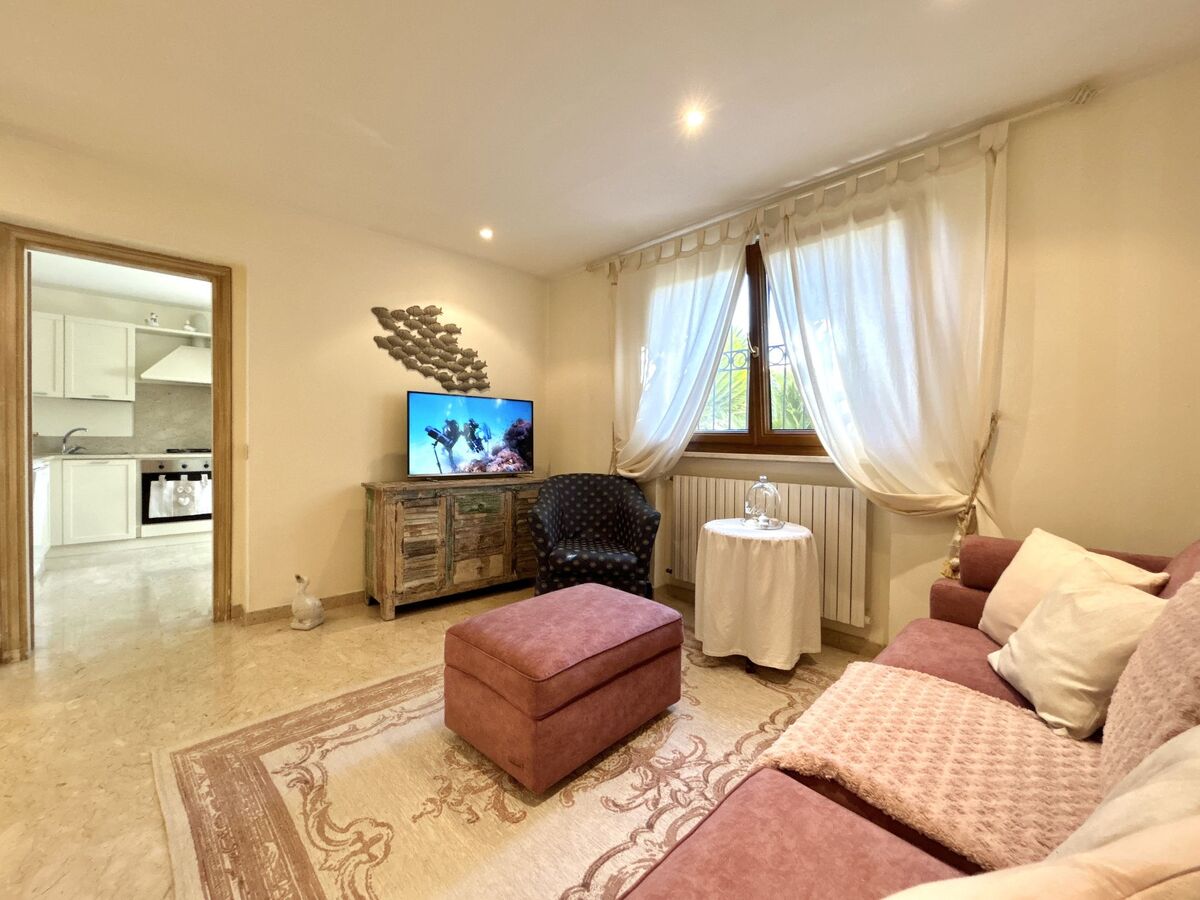 Villa Stefano, 6 personnes à 1,3 km de la mer - Photo 7