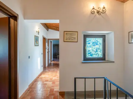 La Badia, gîte 7 chambres avec piscine à Vicchio : photo 16