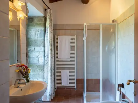 La Badia, gîte 7 chambres avec piscine à Vicchio : photo 26