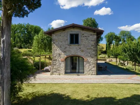 La Badia, gîte 7 chambres avec piscine à Vicchio : photo 31