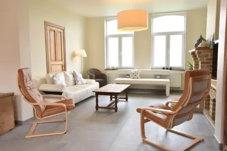 Maison 22 personnes, 6 chambres avec salle de jeux