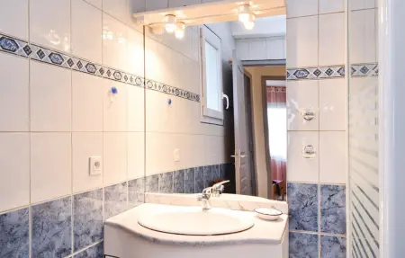Nice home Saint Germain, Maison 6 personnes à Saint Germain sur Ay - Photo 18