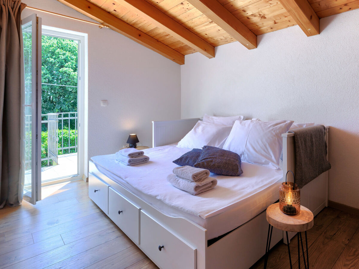 Maison Ana à Rovinj : 2 chambres, terrasse et jacuzzi - Photo 5