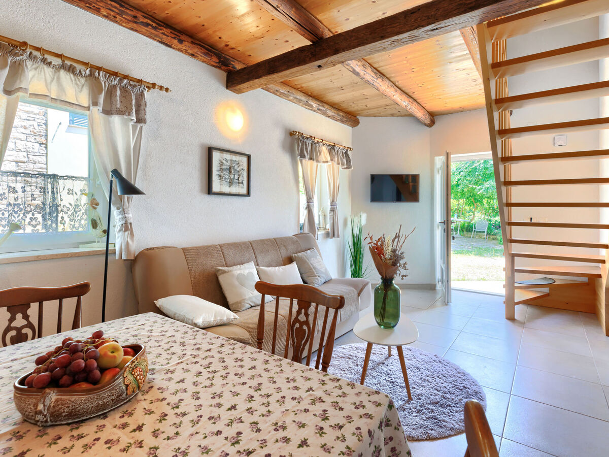 Maison Ana à Rovinj : 2 chambres, terrasse et jacuzzi - Photo 10