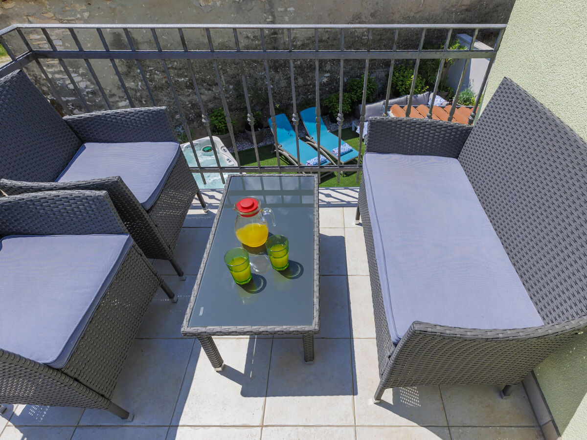 Maison Ana à Rovinj : 2 chambres, terrasse et jacuzzi - Photo 19