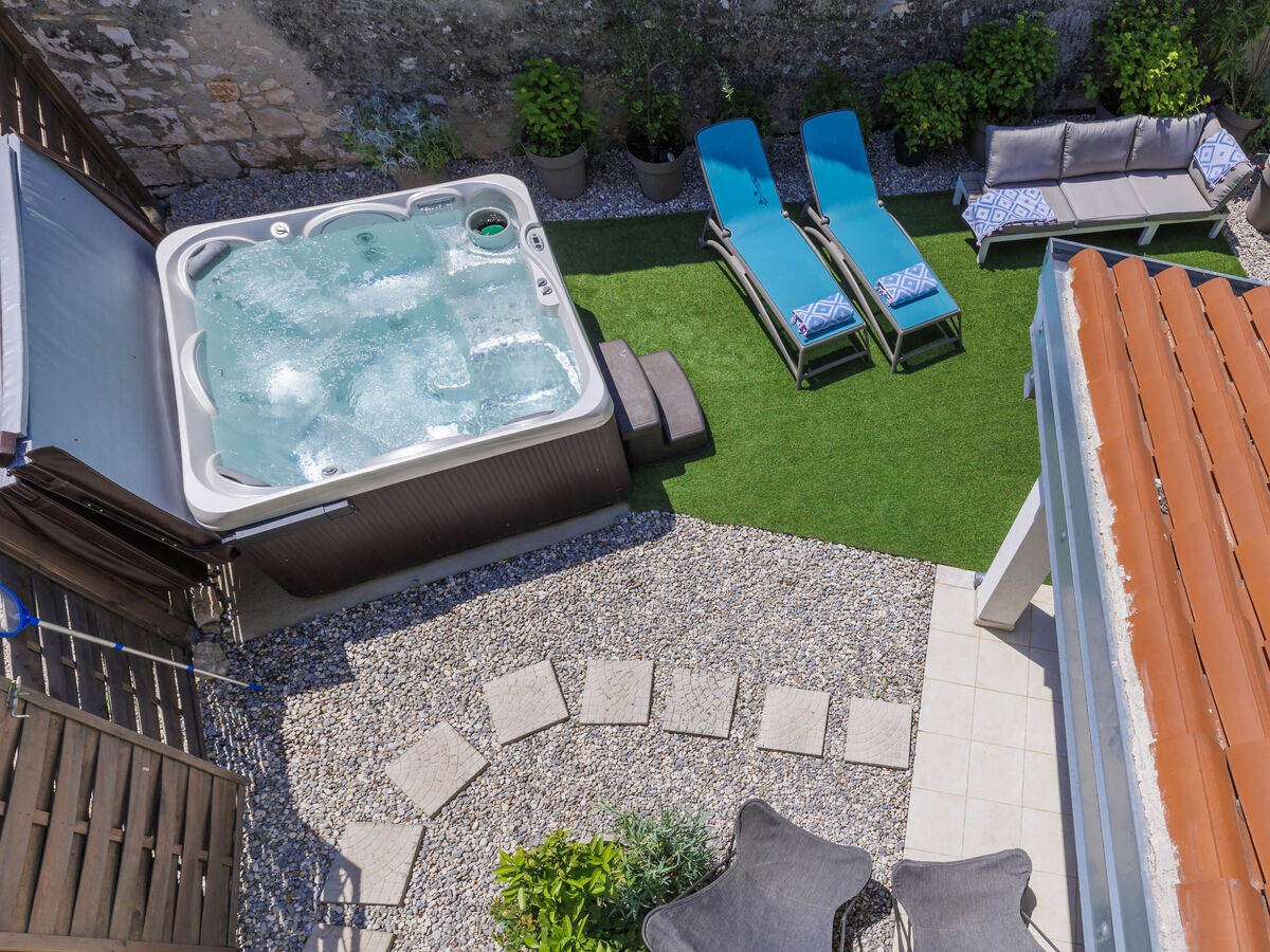 Maison Ana à Rovinj : 2 chambres, terrasse et jacuzzi - Photo 20