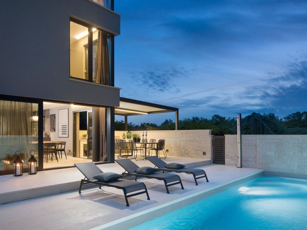 Oliva 2 – Maison 4 chambres avec piscine chauffée à Umag - Photo 6