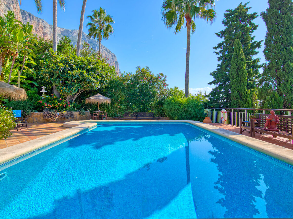 Maison Petite Fleur à Javea – piscine et jardin de 1 200 m² - Photo 24