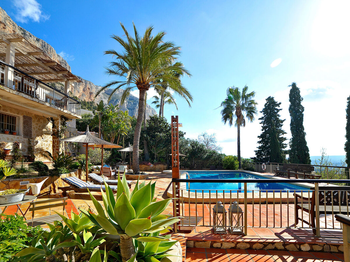 Maison Petite Fleur à Javea – piscine et jardin de 1 200 m² - Photo 42