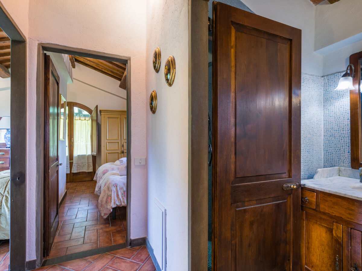 Gîte Badia a Passignano - Ferme Chianti avec piscine - Photo 33