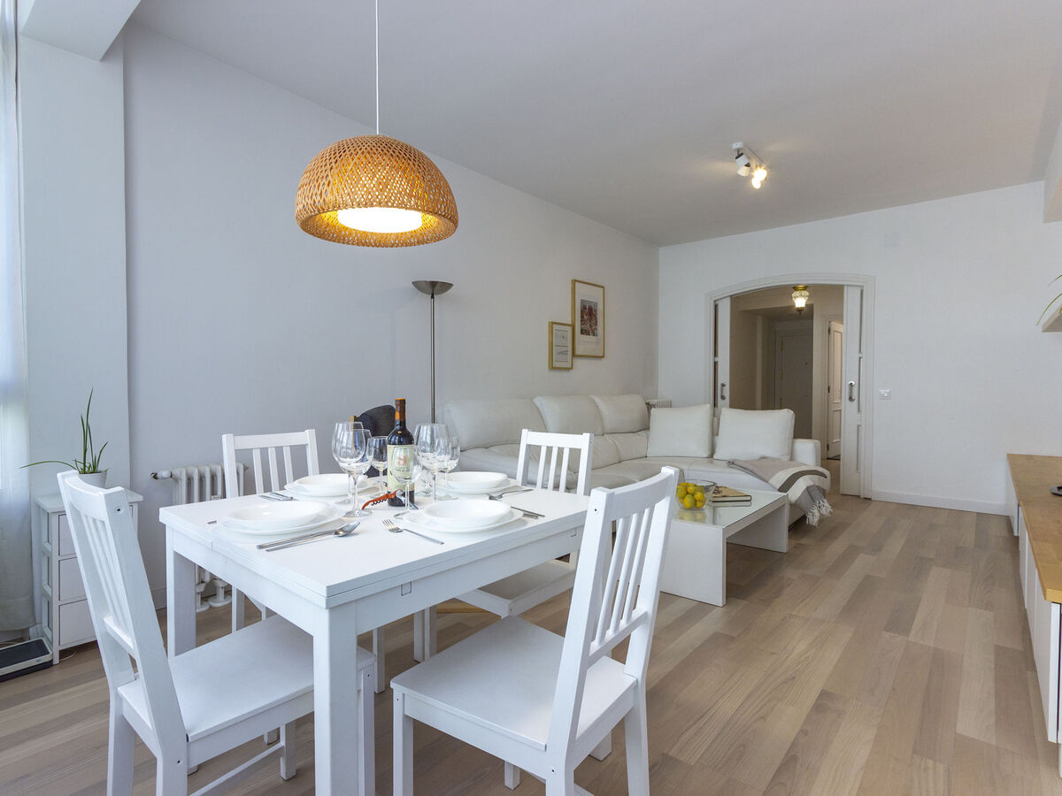 Appartement 80 m² Chamartin, 2 chambres, métro à 200 m - Photo 3