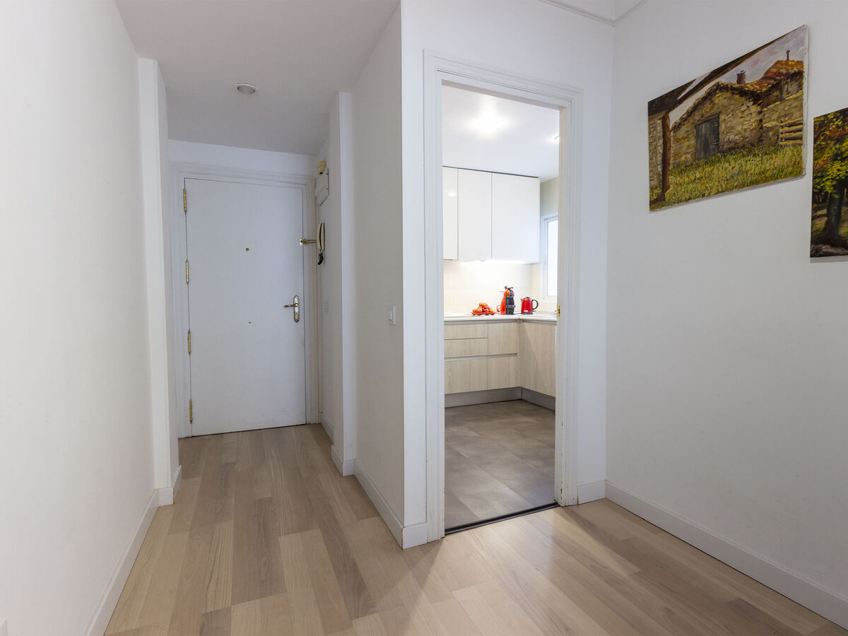 Appartement 80 m² Chamartin, 2 chambres, métro à 200 m - Photo 8